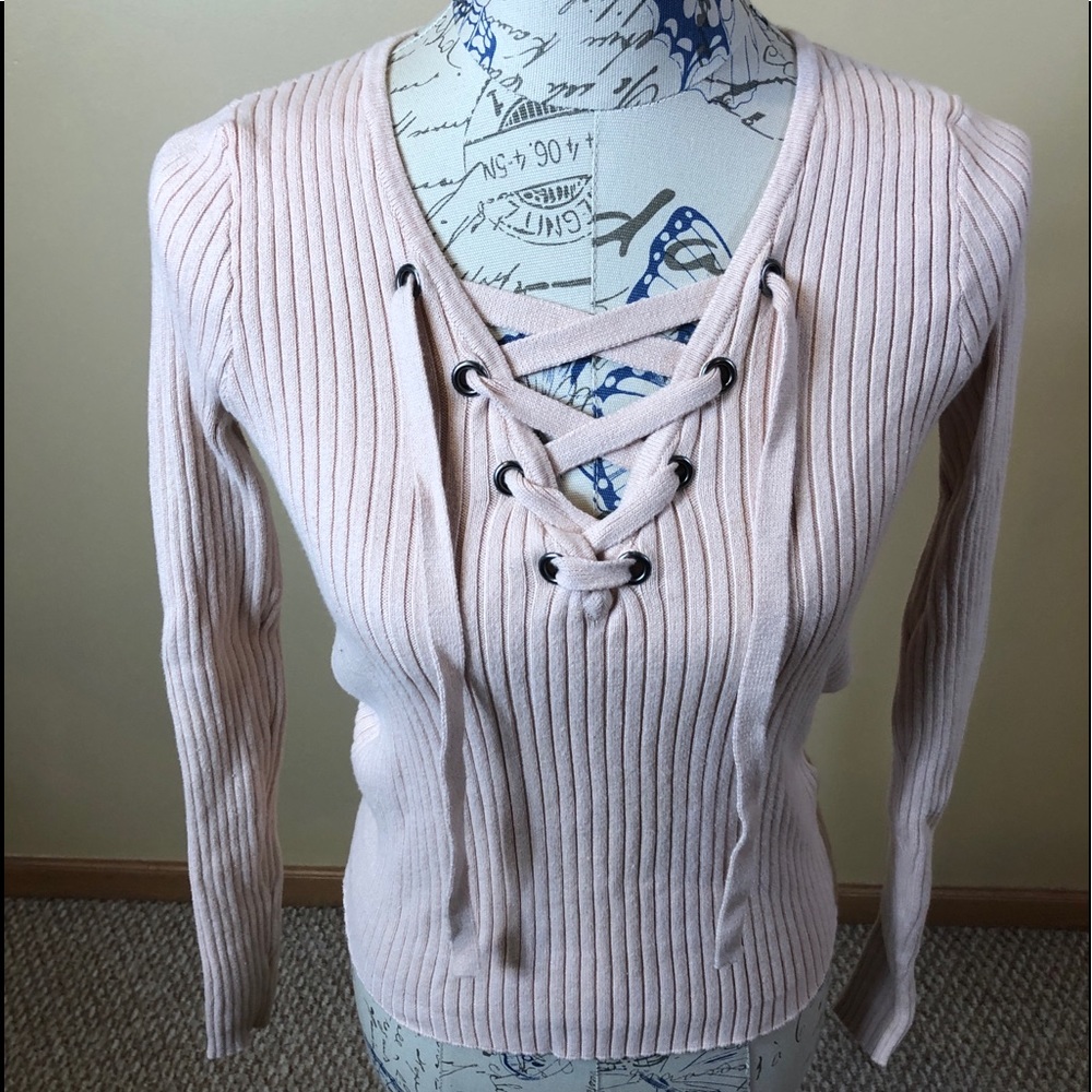 Women’s long sleeve sweater